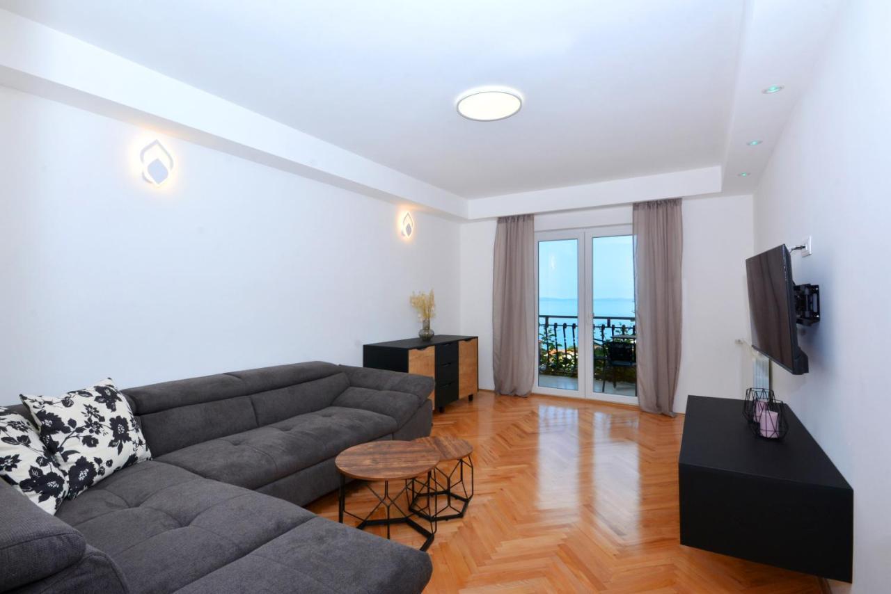 פודסטראנה Apartments Radeljic מראה חיצוני תמונה